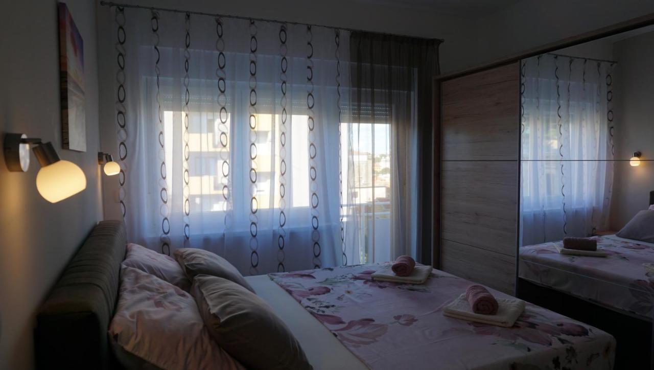 Apartman Luka Pula Buitenkant foto