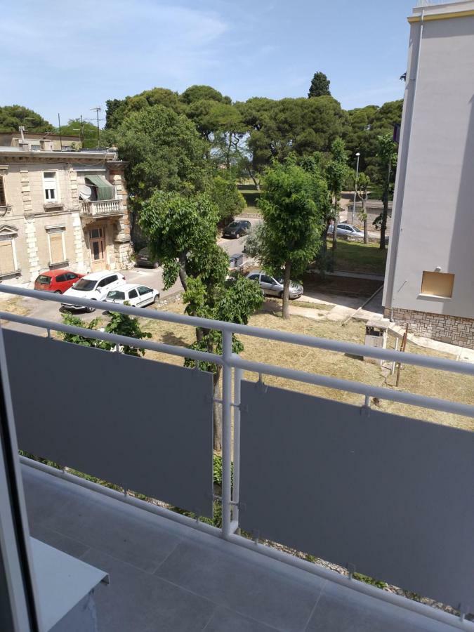 Apartman Luka Pula Buitenkant foto